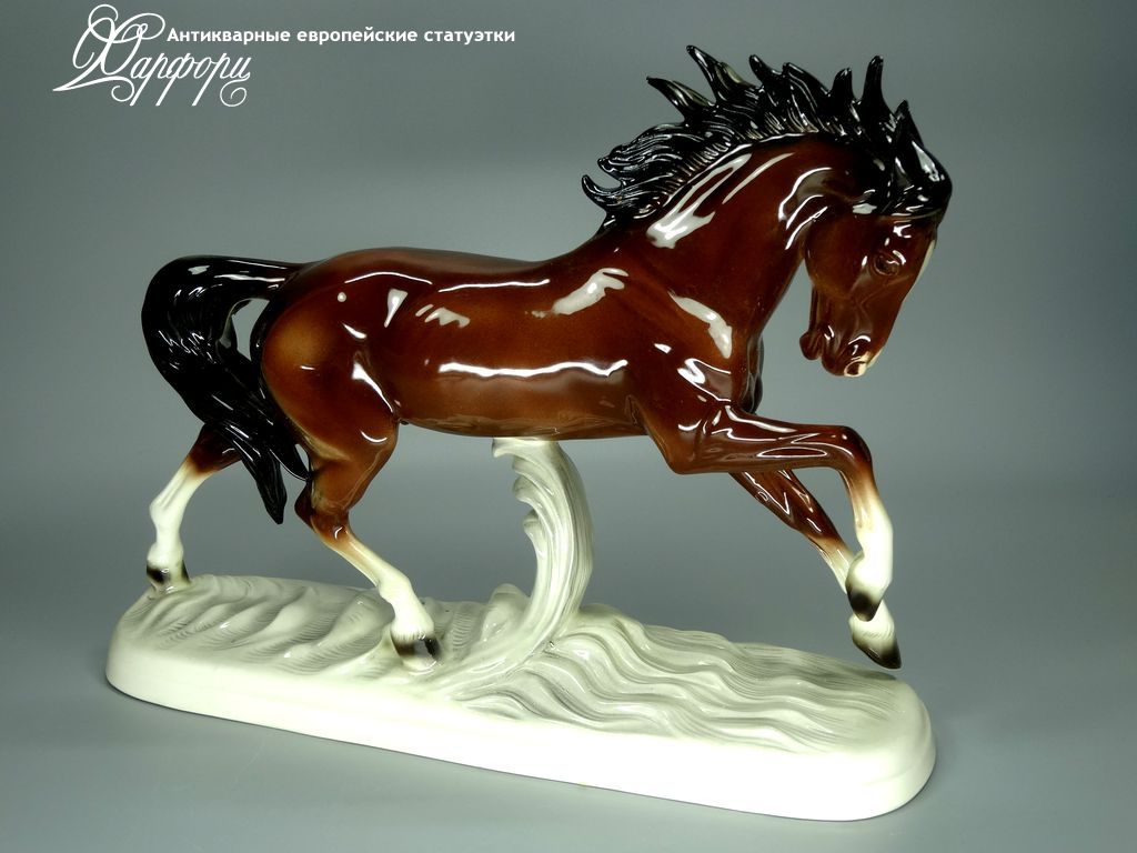 Купить фарфоровую статуэтку Katzhutte Конь Огонь